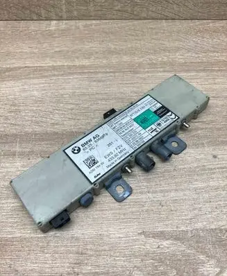 BMW 5 E39 Aerial antenna amplifier 8368879 ADM75402