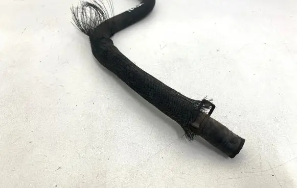 Jeep Cherokee XJ Engine coolant pipe/hose