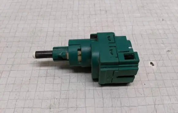 Volkswagen Transporter - Caravelle T5 Brake pedal sensor switch 1C0945511A