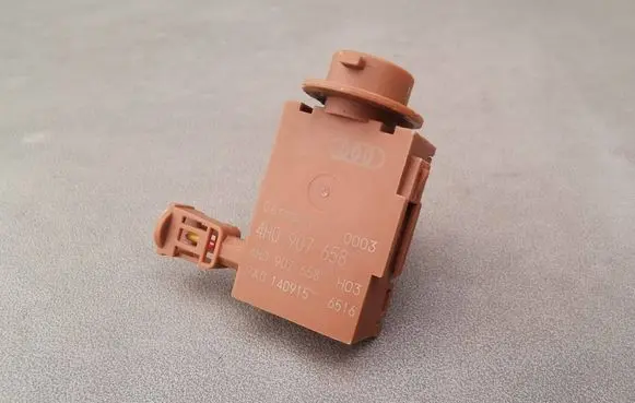 Audi A4 S4 B8 8K Air quality sensor 4H0907658 PAG140915