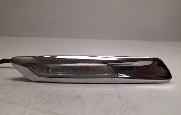 BMW 5 F10 F11 Front fender indicator light 7154167 63137154167