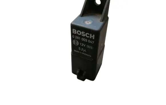 Volvo XC60 Glow plug pre-heat relay 0281003047 30785663