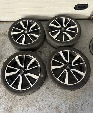 Nissan Qashqai R19 alloy rim 4ES3A
