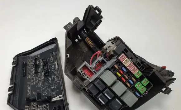 Ford Mondeo MK IV Fuse box set 6G9T-14A076-CA