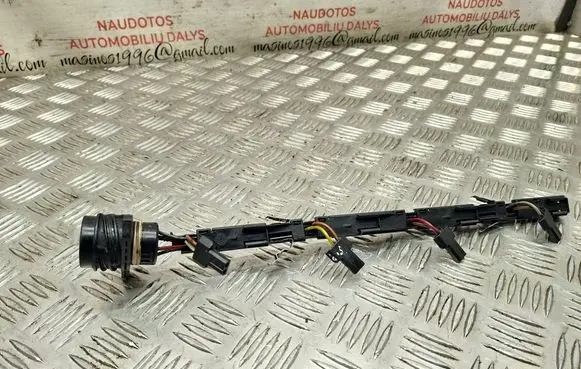 Skoda Octavia Mk2 (1Z) Fuel injector wires 038971803