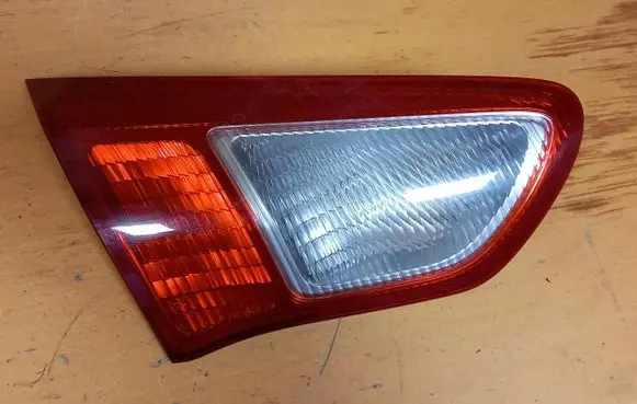 Mitsubishi Lancer VIII Tailgate rear/tail lights 13287977