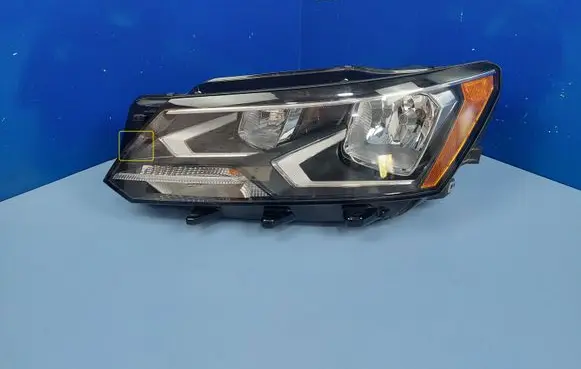 Volkswagen PASSAT B7 USA Headlight/headlamp 561941005E