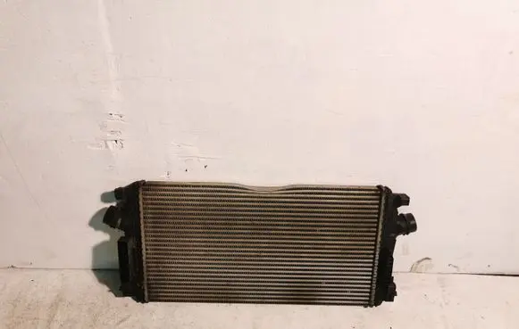 Opel Astra J Intercooler air channel guide 