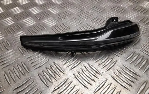 Front door electric wing mirror