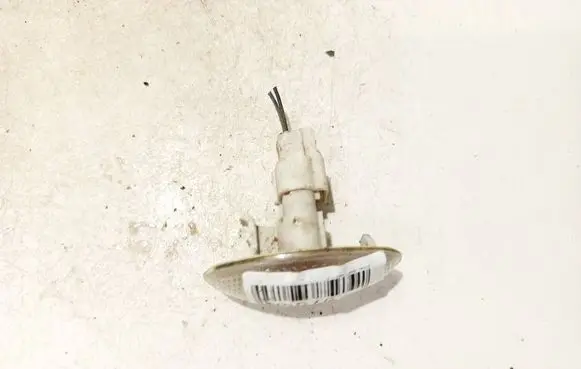 Suzuki Swift I Front fender indicator light 