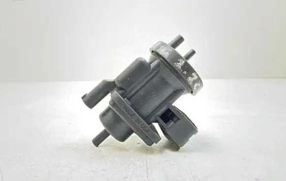 Mercedes-Benz C W203 Turbo solenoid valve 000545042