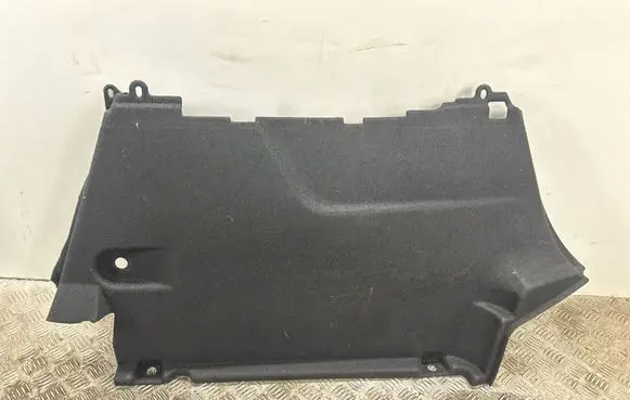 Dodge Hornet Trunk/boot lower side trim panel 01561724530 7rd92u00aa