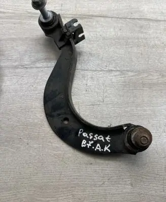 Volkswagen PASSAT B7 Rear upper control arm/wishbone