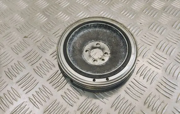 Opel Zafira C Crankshaft pulley 55586935