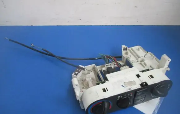 Nissan Almera Tino Climate control unit