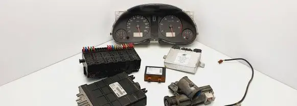 Seat Alhambra (Mk1) Engine ECU kit and lock set 028906021P 0281001251 7M0919890A