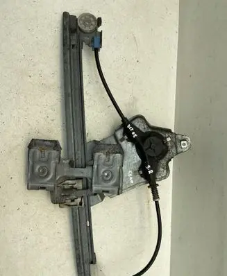 Skoda Octavia Mk1 (1U) Rear door window regulator with motor 1U4839402H