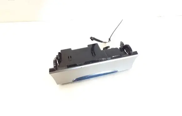 Volkswagen PASSAT B7 Ashtray (front) 3C0863284K