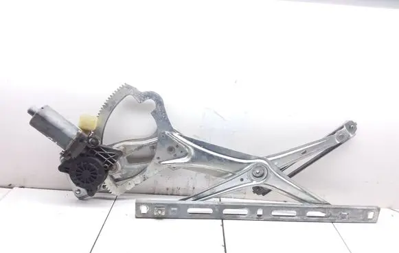 Mercedes-Benz CLK A208 C208 Front door window regulator with motor 0130821723 119378