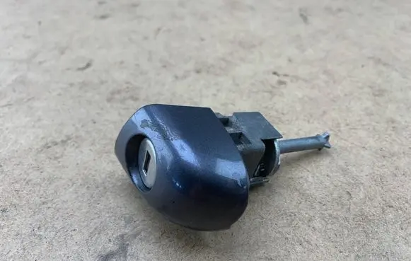 BMW 3 E46 Front door lock (next to the handle) 51218244051 8244051 8241405