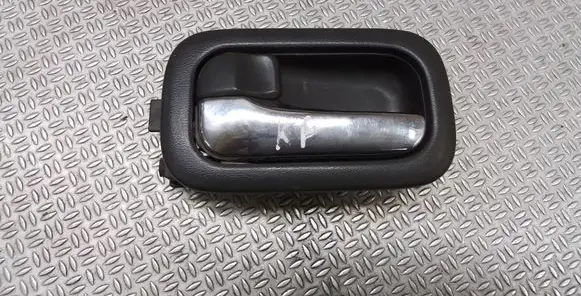 Nissan X-Trail T30 Front door interior handle