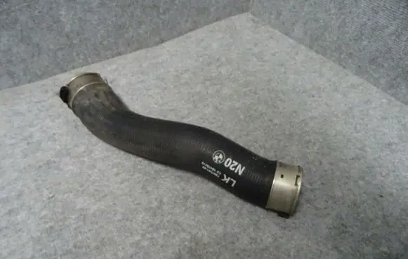 BMW 4 F32 F33 Intercooler hose/pipe 7597591