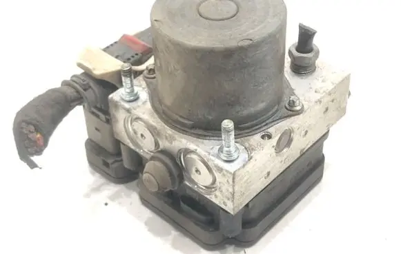 Opel Insignia B ABS Pump 84330137