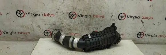 Renault Clio IV Intake resonator