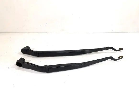 Jeep Grand Cherokee Front wiper blade arm 