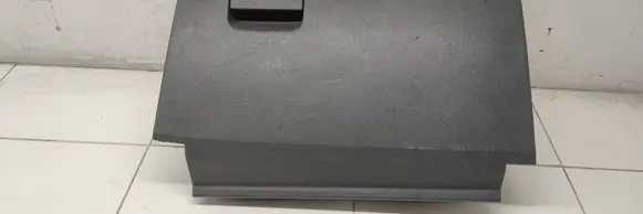 Ford Ranger Glove box