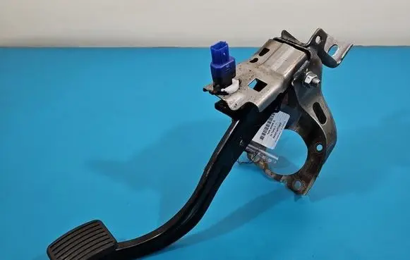 KIA Picanto Pedal assembly 32800-G6200 IMPRK1540742