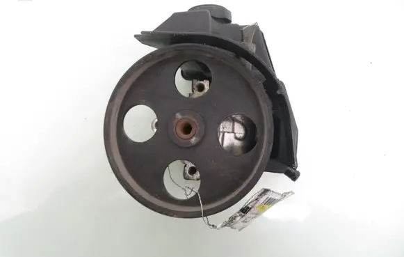 Peugeot 206 Power steering pump 26064217 9631411580