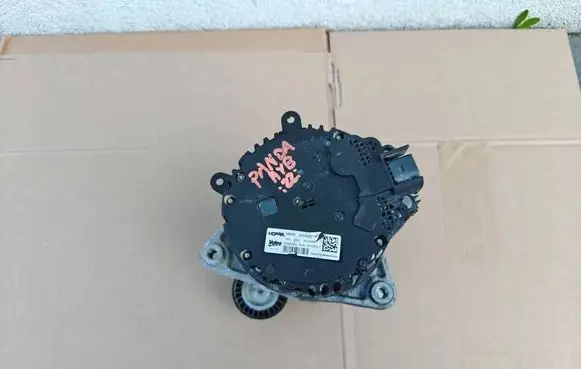 Fiat Panda III Generator/alternator 00522087180 2740599A 823291032