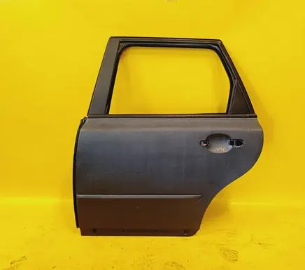 Volvo V50 Rear door 