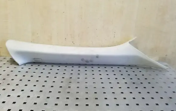 Volvo V40 (A) pillar trim 31102346
