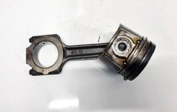 Fiat Stilo Piston with connecting rod