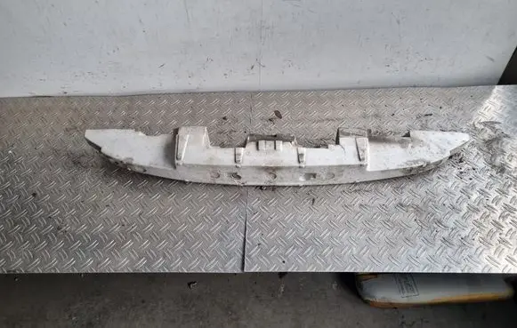 Front bumper foam support bar