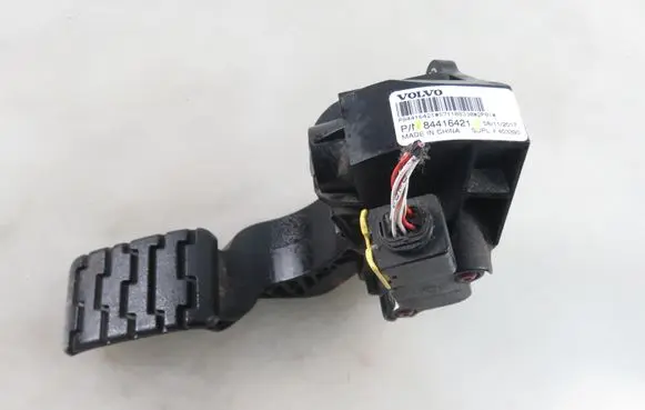 Volvo XC90 Accelerator throttle pedal 84416421