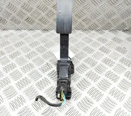 Mercedes-Benz GLB X247 Accelerator throttle pedal A1773001800