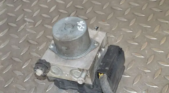 Mini One - Cooper Coupe R56 ABS Pump 6796698