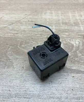 Toyota Prius (XW30) Other relay 8665251010 0689003150