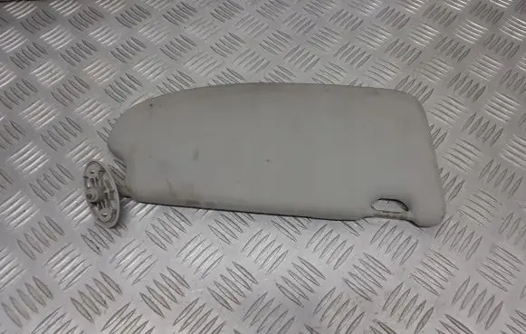Ford Focus Rear windscreen sun blind/shade 