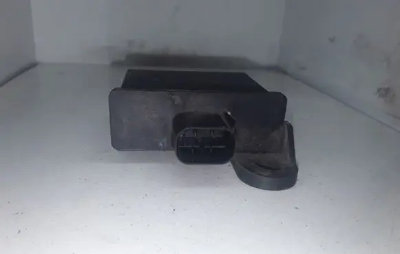 Audi Q7 4L Tire pressure sensor 4F090728303