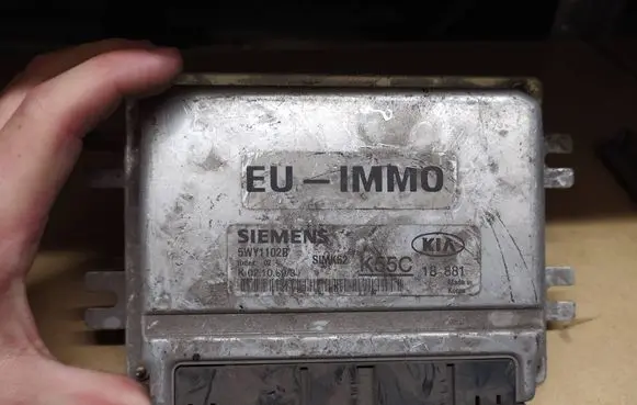 KIA Ceed Engine control unit/module 5WY1102B K0210593