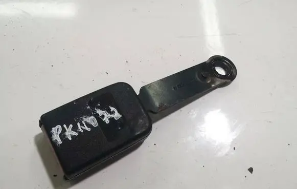 Peugeot 206 Front seatbelt buckle 