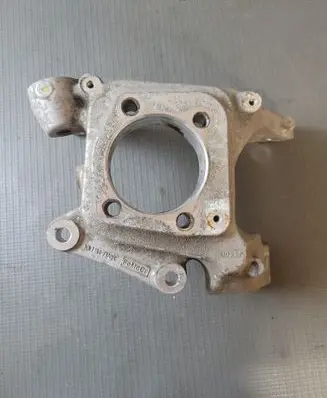 Ford Fusion II Rear wheel hub DG9C5B758A