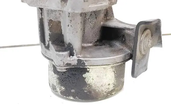 Nissan Qashqai Vacuum pump 318689 2527