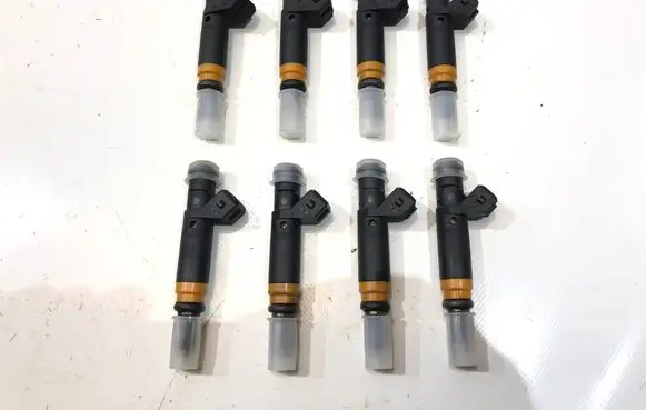 BMW 7 E65 E66 Fuel injector 7506924