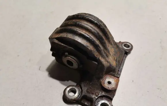 Lexus RX 450H Gearbox mount