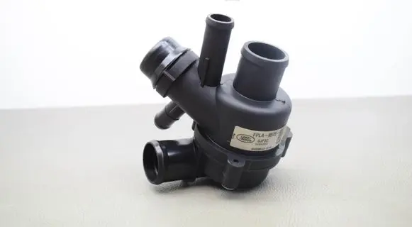 Land Rover Range Rover Sport L494 Water pump FPLA8575CD